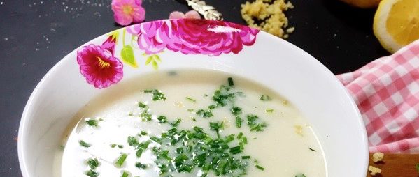 Spargelcremesuppe mit Quinoa