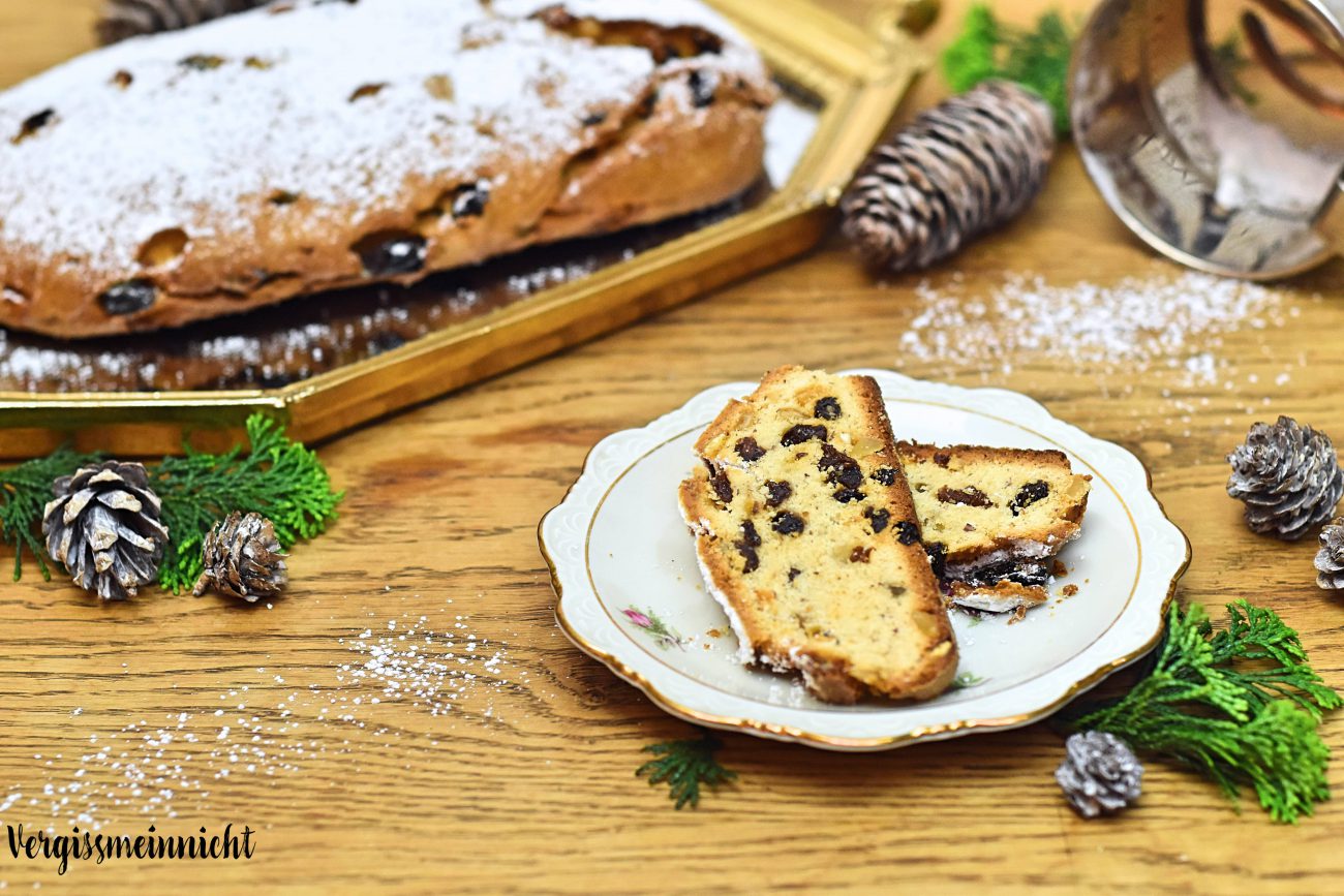 Stollen von meiner Oma, passend zum Advent.......